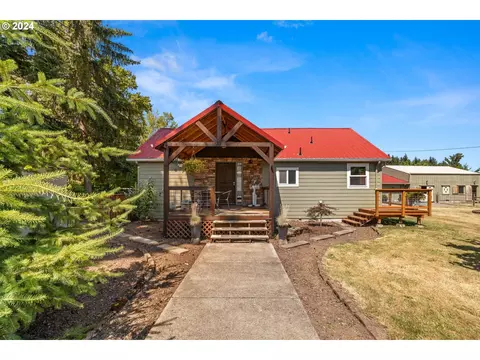 34858 S Dickey Prairie Rd, Molalla, OR 97038