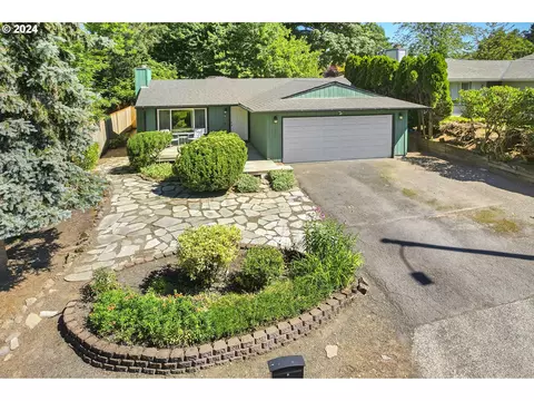 5029 SW Coronado St, Portland, OR 97219