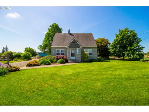 6794 Fruitland Rd NE, Salem, OR 97317