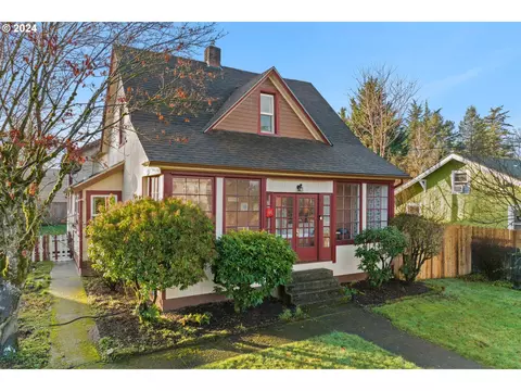 110 Bridge St, Fairview, OR 97024