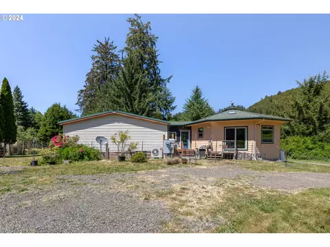 8718 Logsden Rd, Blodgett, OR 97326