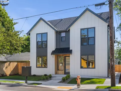 5296 SE 68th Ave #1, Portland, OR 97206