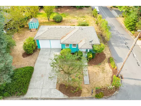 5132 SW Freeman Ct, Portland, OR 97219