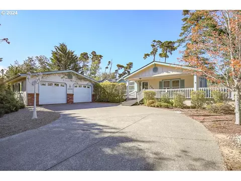 433 Sherwood Loop, Florence, OR 97439
