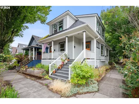 2237 SE Main St, Portland, OR 97214