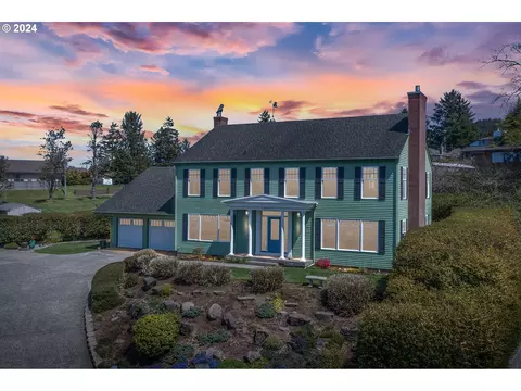 1646 Whispering Pines Dr, Seaside, OR 97138