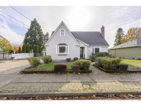 1508 SW 2nd St, Mcminnville, OR 97128