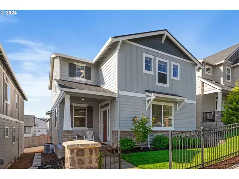 16938 SE Hemrich Rd, Happy Valley, OR 97086