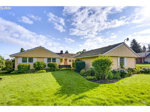 6551 SE Pine Creek Way, Milwaukie, OR 97267