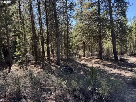 crescent moon drive, Crescent Lake, OR 97733