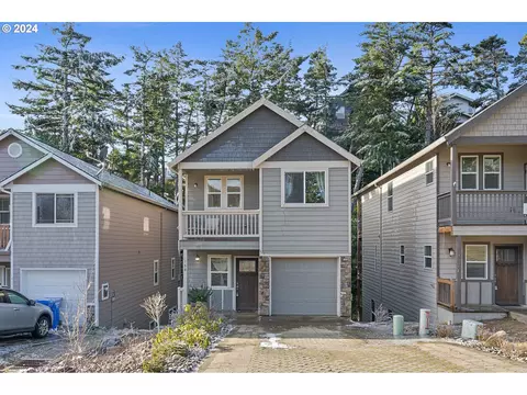 150 Breezee Way, Tillamook, OR 97141