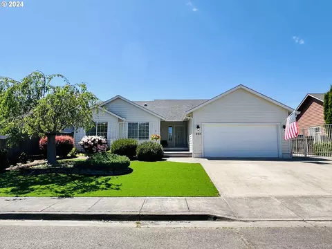 307 Ridgeway St, Sutherlin, OR 97479