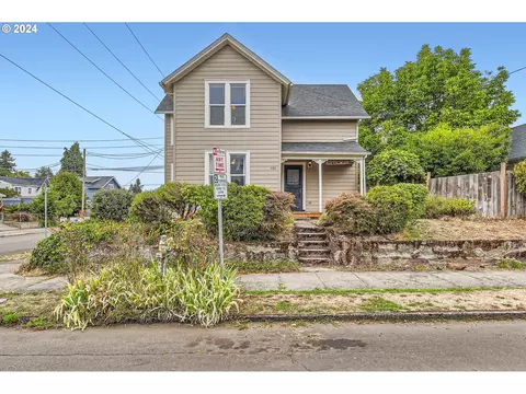720 W 16th St, Vancouver, WA 98660