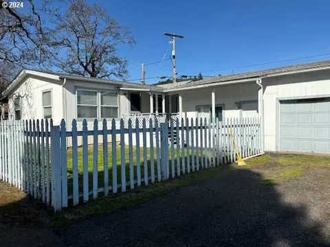76451 Union St #24, Oakridge, OR 97463