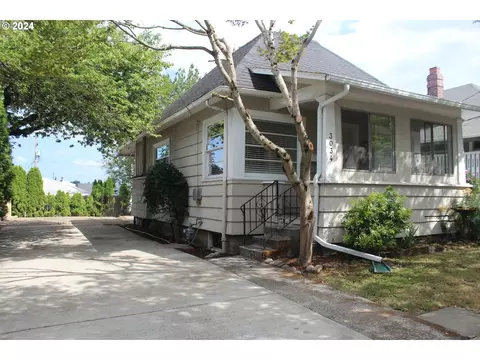 3034 SE 9th Ave, Portland, OR 97202