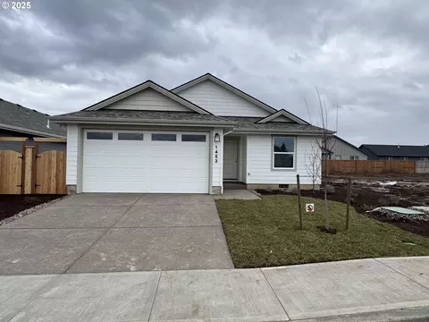 1453 SE Hankel St, Dallas, OR 97338