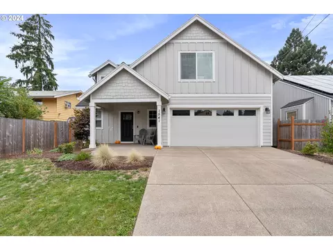 1541 E 3rd St, Newberg, OR 97132