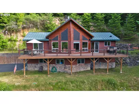 261 Monarch Rd, Cougar, WA 98616