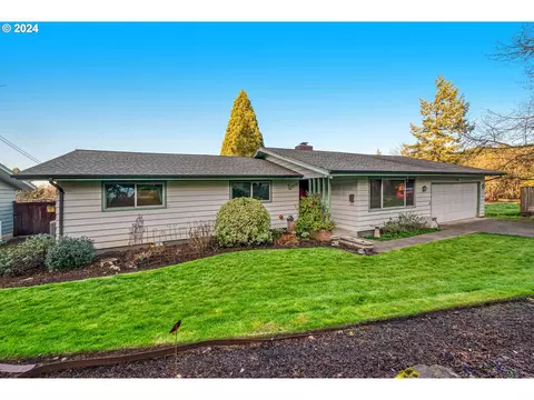 675 E 39th Pl, Eugene, OR 97405