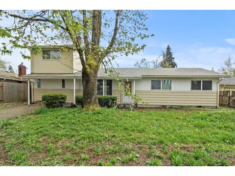 1537 W Fairview Dr, Springfield, OR 97477