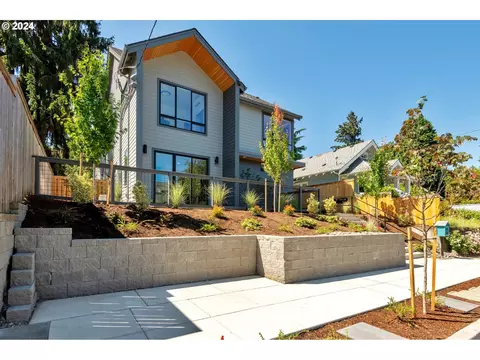 4166 SE Francis #1, Portland, OR 97202