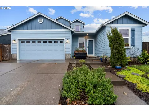 510 S 48th St, Springfield, OR 97478