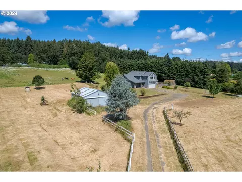 89584 Demming Rd, Elmira, OR 97437
