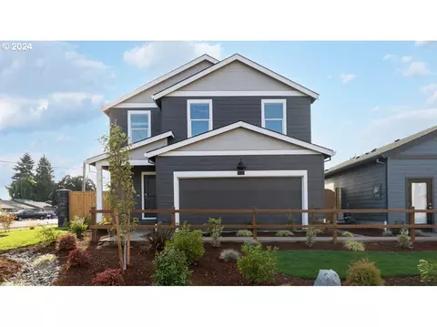 137 Greencrest St NE, Salem, OR 97301
