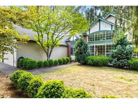 12822 SE Ott St, Clackamas, OR 97015