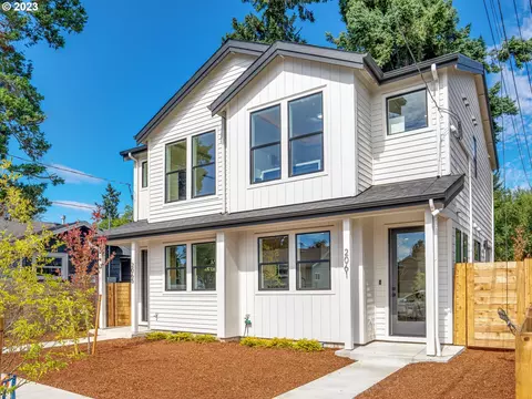 2061 N Buffalo St, Portland, OR 97217