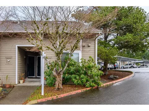 4664 SW Comus Pl # 2-H, Portland, OR 97219