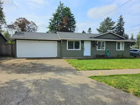 100 N Markris Way, Newberg, OR 97132