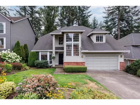 32 Nova Ct, Lake Oswego, OR 97035