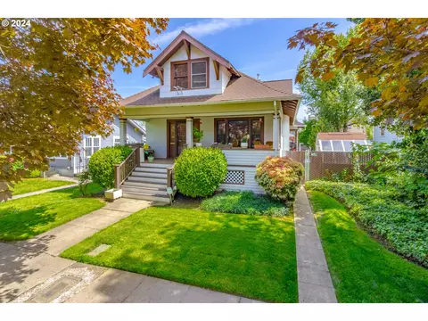 924 Church St NE, Salem, OR 97301