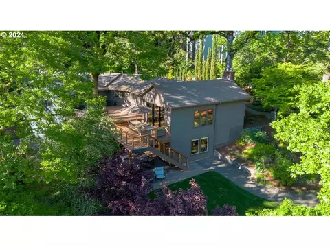 13345 S Iron Mountain Blvd, Portland, OR 97219