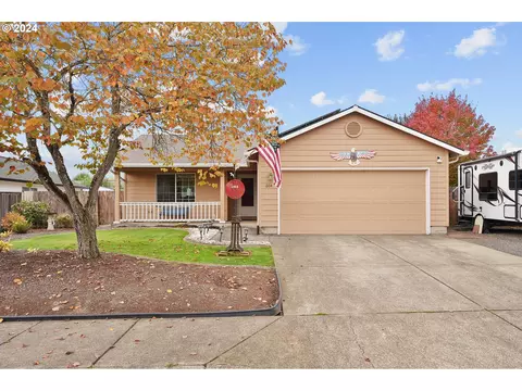 604 Kallapuya St, Dayton, OR 97114