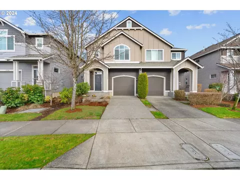 15755 SE Kingbird Dr, Clackamas, OR 97015