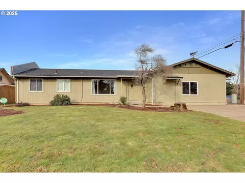 560 Hayden Bridge Way, Springfield, OR 97477