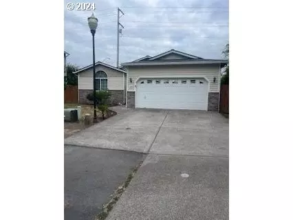 1972 Meadowood Loop, Woodland, WA 98674