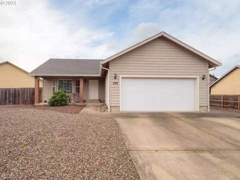 239 Cambridge Dr, Sutherlin, OR 97479