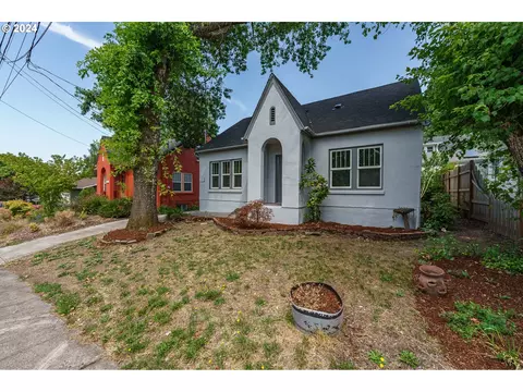 1933 16th Ave, Forest Grove, OR 97116