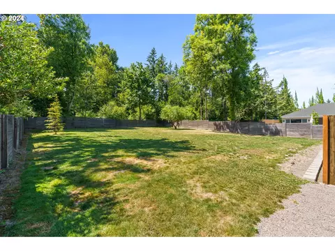 2063 Wembley Park Rd, Lake Oswego, OR 97034
