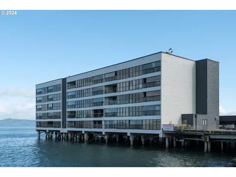 1 3rd St #406, Astoria, OR 97103