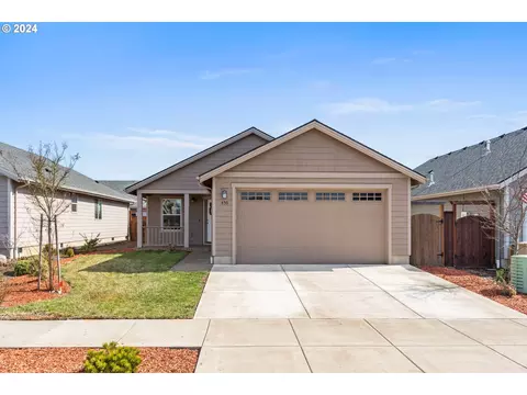 450 SE Ray St, Dallas, OR 97338