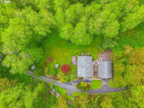 26112 O And N Rd, Scappoose, OR 97056