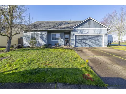 1994 Rainier Dr, Monmouth, OR 97361
