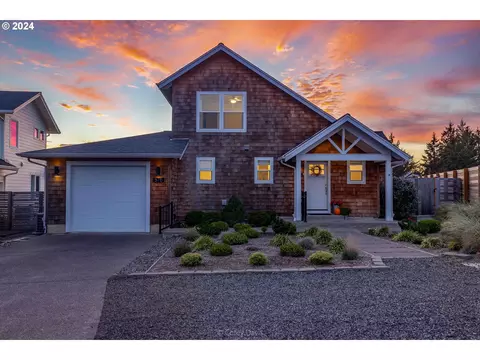 575 Sea View Dr, Manzanita, OR 97130