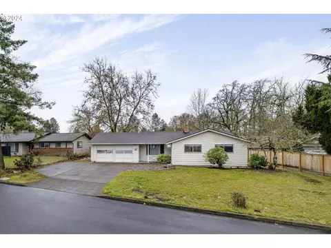 1888 NE Poynter St, Hillsboro, OR 97124