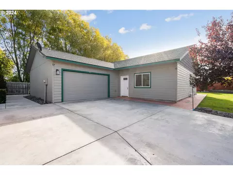 931 SW 14th Pl, Hermiston, OR 97838