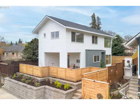 1336 SE Haig St #B, Portland, OR 97202